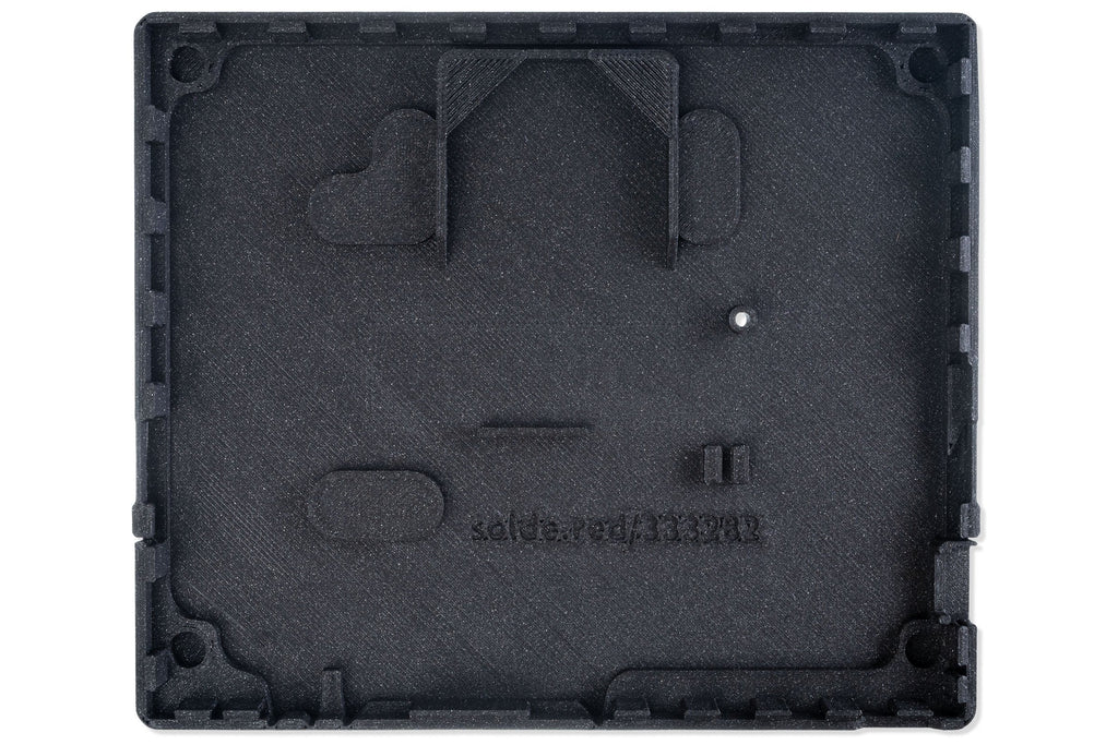 Carcasa Inkplate 6COLOR pe suport de birou
