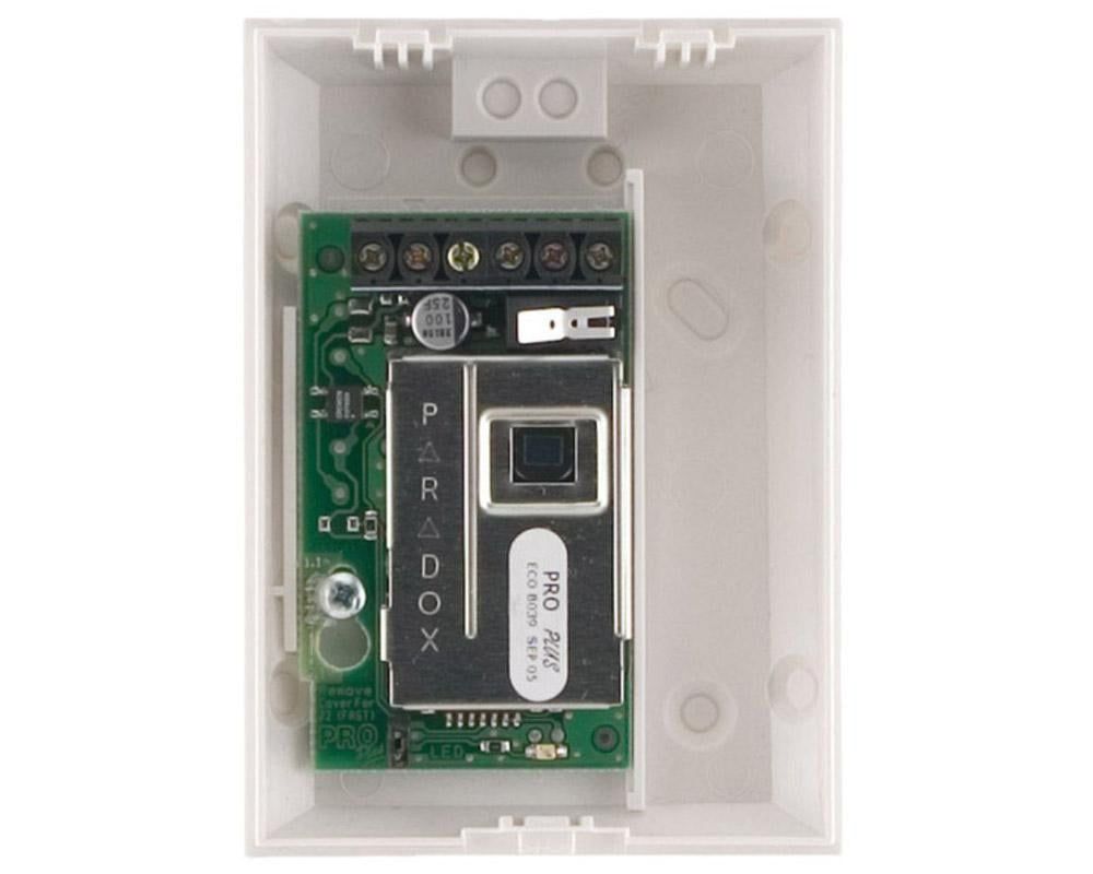 Senzor de miscare PIR Paradox 476+ Pro pentru interior, acoperire 11 m, unghi 110°, cablat