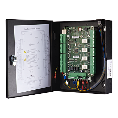 Centrala control acces Hikvision DS-K2804 pentru 4 usi, 4 cititoare Wiegand, TCP/IP, cutie si sursa