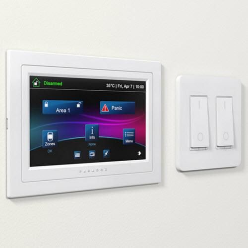 Rama alba Paradox TM70WB pentru montajul ingropat in perete al tastaturii touchscreen TM70